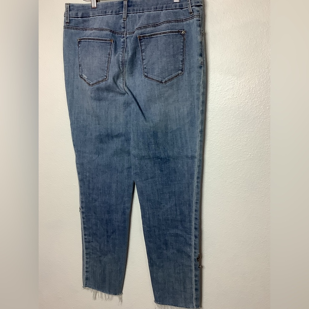 CHICO’s So Slimming Girlfriend Ankle Jeans 10 (1.5R) Embellished Boho festival - Picture 2 of 16